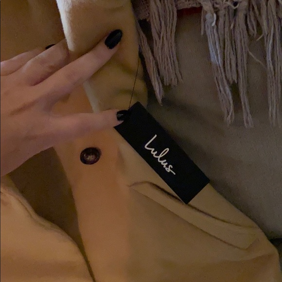 LuLus coat - Picture 3 of 4